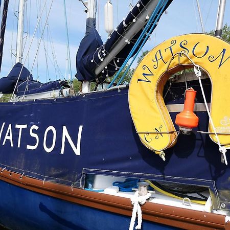Bateau Watson Accueillant & Chaleureux Hotel Уистреам Екстериор снимка